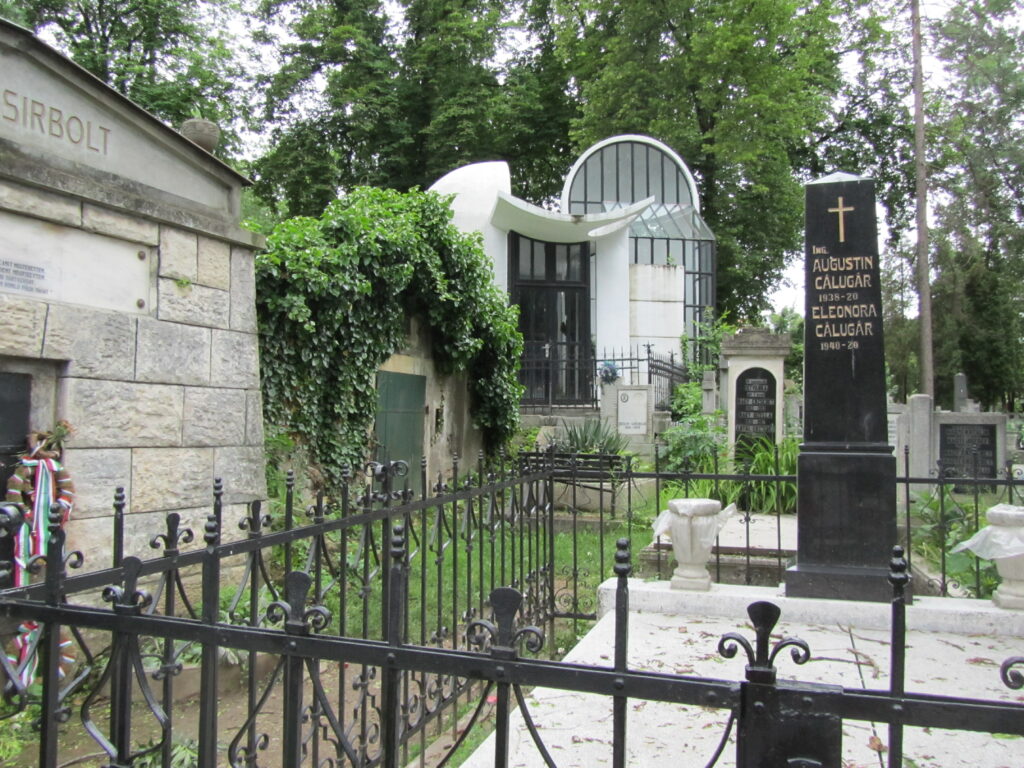 Friedhof Házsongárd in Cluj-Napoca: Alte und neue Grabsteine und Masoleen